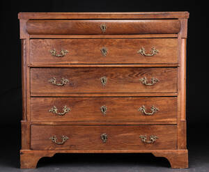 Dragkiste af egetræ, 1800-tallet