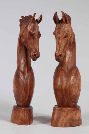 Hestehoved sæt udført i massiv træ