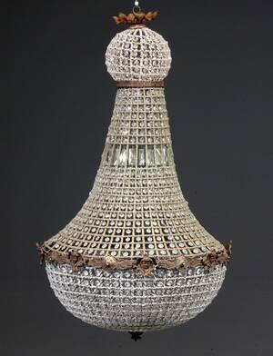 Sækkeformet prismekrone, empireform Denne vare er sat til omsalg under nyt varenummer 4657106