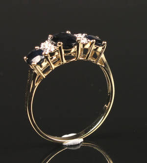 Safir- og diamantring