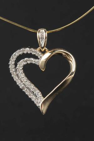 Hjertevedhæng med diamanter, ca. 0.30 ct.