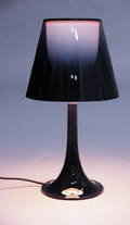 Philippe Strack. Bordslampa Miss K, Flos