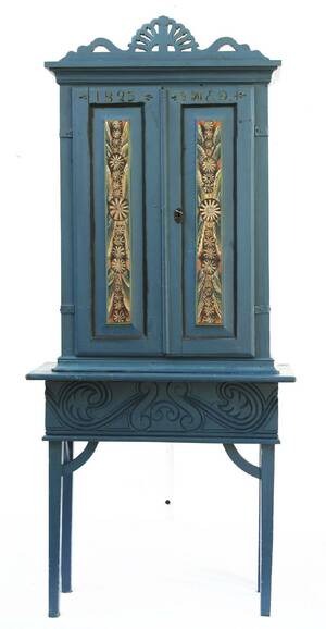 Skåp, allmoge, daterat 1823