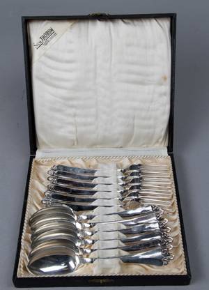 Horsens Sølvvarefabrik. Diverse H. C. Andersen sølvbestik 12