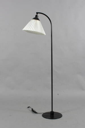 Flemming Agger  Le Klint standerlampe, model 368 