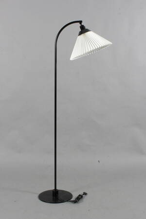 Flemming Agger  Le Klint standerlampe, model 368 