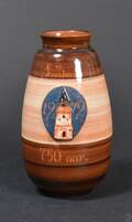 Vase med Faaborg Klokketårn, mrk. Faaborg Pottemageri, 1900-tallets 2. halvdel 