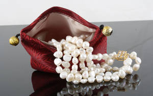 3 strand fresh water pearl  zirconiumnecklace