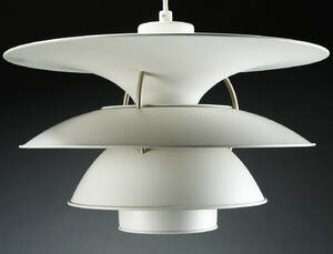 Poul Henningsen. Charlottenborg pendel  Denne vare er sat til omsalg under nyt varenummer 4285109