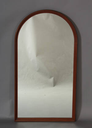 Dansk møbelproducent. Spejl, massivt mahogni