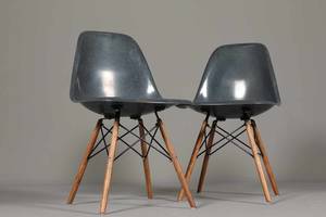 Charles Eames. Sæt på to skalstole, model DSW 2