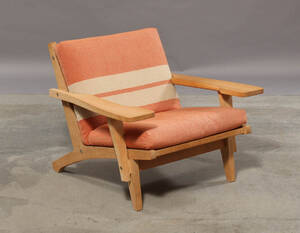 Hans J. Wegner. Lavrygget lænestol, model GE-375
