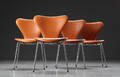Arne Jacobsen. Fire syverstole model 3107, cognacfarvet læder 4 Denne vare er sat til omsalg under nyt varenummer 4656899