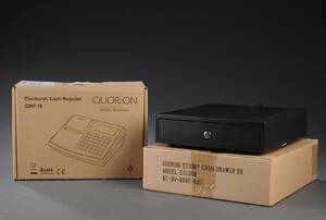 Eletronic Cash Register QMP 18 black og Cash drawer 9V  2. Denne vare er sat til omsalg under nyt varenummer 4881092