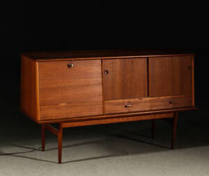 Sideboard, teak, 1950-tal Denna vara har satts till omförsäljning under nytt varunummer4277292