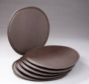 Sæt hynder til Charles Eames skalstole, model DSW, af dark brown semianilin læder. 6