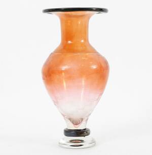 Vas i konstglas, Monica Backström för Kosta Boda