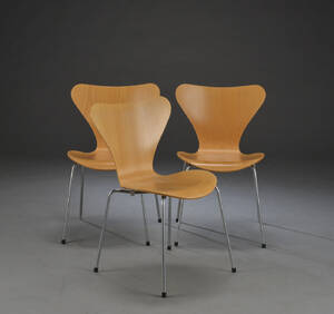 Arne Jacobsen. Sæt på tre Syver-stole, model 3107 3  Denne vare er sat til omsalg under nyt varenummer 4452862