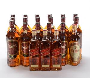 Samling af whisky fra Grants og Johnnie Walker 21