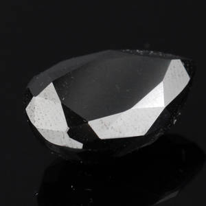 Uindfattet behandlet sort diamant ca 9.73 ct.