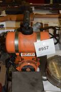 Bensindriven vattenpump m slang
