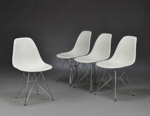 Charles Eames. Fire DSR stole med Eiffel stel. 6