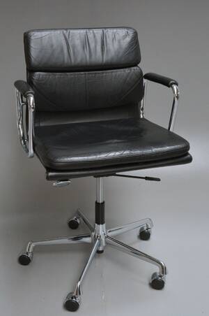 Charles Eames. Soft Pad kontorstol, model EA-217