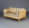 Dansk møbelproducent. To-pers. sofa