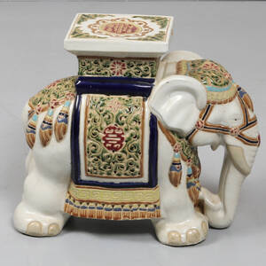 PIEDESTAL, keramik, elefant