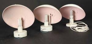 Poul Henningsen. Tre PH-Hatte væglamper 3 