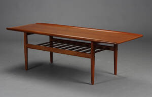 Grethe Jalk. Sofabord, teaktræ