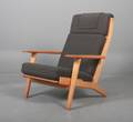Hans J. Wegner 1914-2007 Højrygget stol af eg, model GE-290