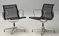 Charles Eames. Par armstole, model 108 - netvæv 2 