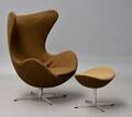 Arne Jacobsen. Ægget med tilhørende skammel, år 1965 2