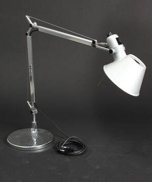 Michele De Lucchi  Giancarlo Fassina. Bordlampe 