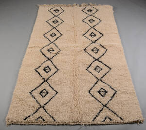 Marokkansk Berbertæppe, 219x150 cm