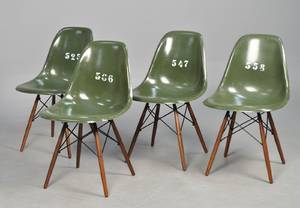 Charles Eames 1907 - 1978. Sæt nummererede skalstole, model DSW 4