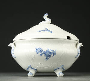 Royal Copenhagen, Juliane Marie stellet, stor lågterrin