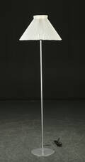 Flemming Agger. Le Klint standerlampe, model 371 