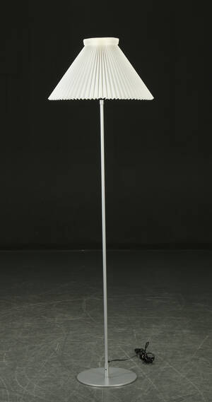 Flemming Agger. Le Klint standerlampe, model 371 