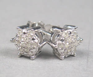 Par diamantørestikkere ca. 0,26 ct. 2