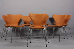 Arne Jacobsen. Sæt på eleve stole model 3107. 11