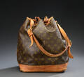 Louis Vuitton, vintage skuldertaske, model Noé 