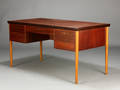 Skrivebord, teak- og bøgetræ, dansk møbelproducent