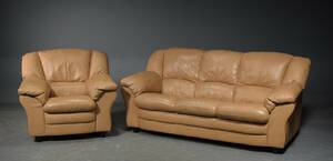 Tre-pers. sofa samt lænestol, brunt læder  bejdset træ 2