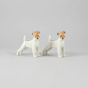 Skulpturer, 2 st. Hundar