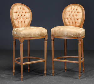 To barstole i rokoko-stil, stel af udskåret træ 2