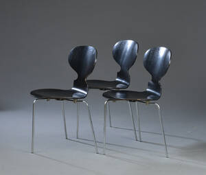 Arne Jacobsen, Tre Myren spisestole, trebenet 3 Denne vare er sat til omsalg under nyt varenummer 4654685