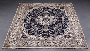 Persisk Nain tæppe med silke 300 x 250 cm