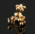Ole Lynggaard. Par Blomst ørestikker af 18 kt guld.